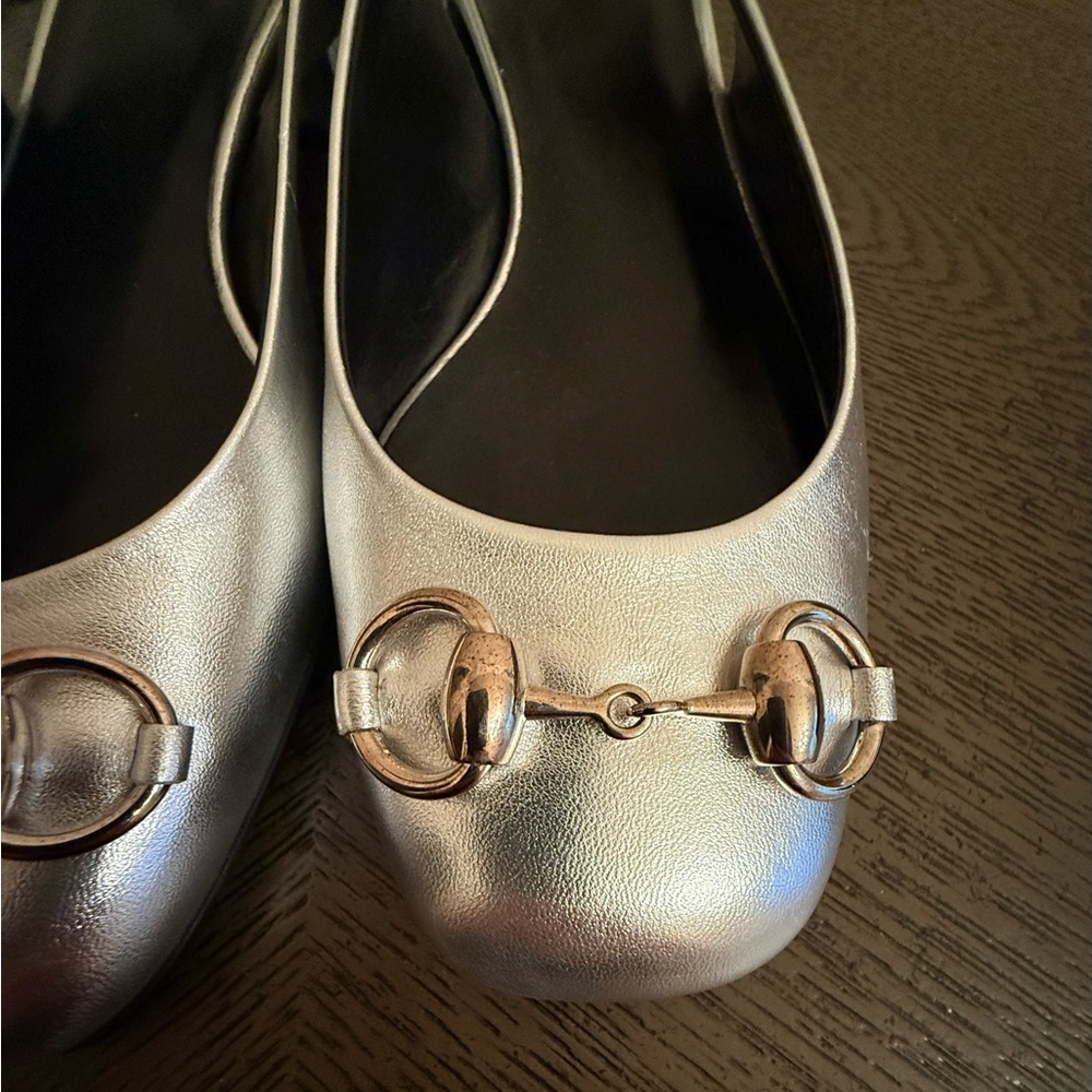 Gucci Horsebit women’s Slingback Flats in silver metallic size 39 US 9 - Picture 10 of 12